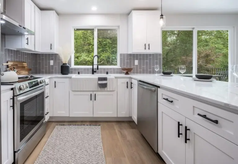 11 web or mls 0830 17110 north bend polishchuk 11 (2)